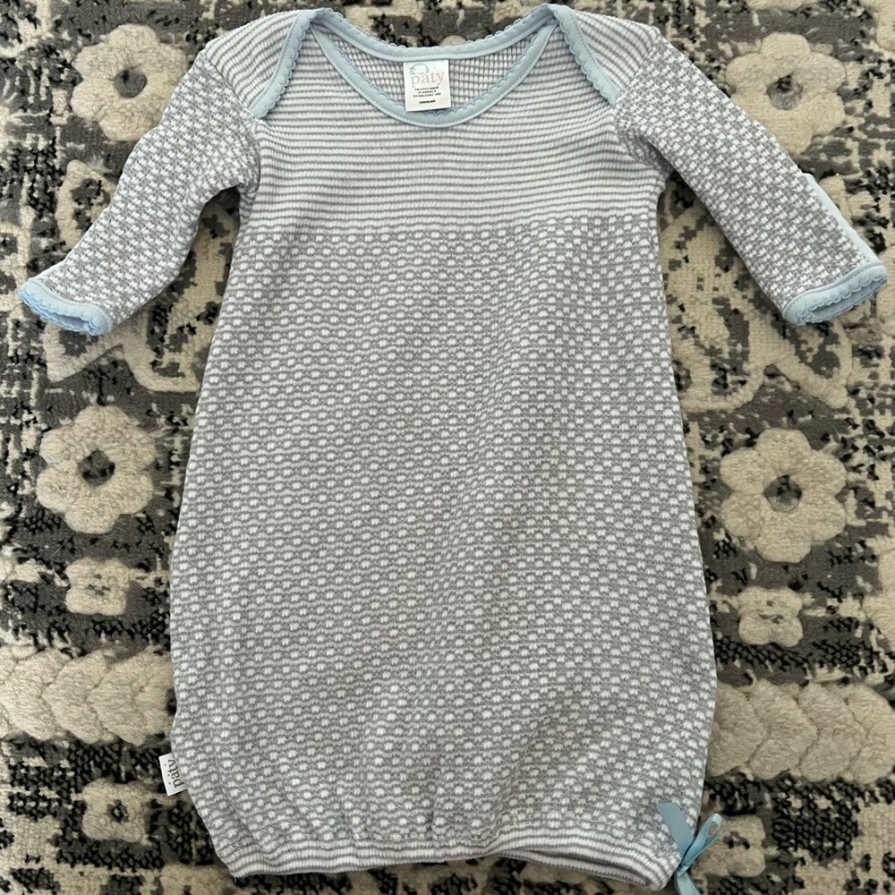 Paty newborn gown